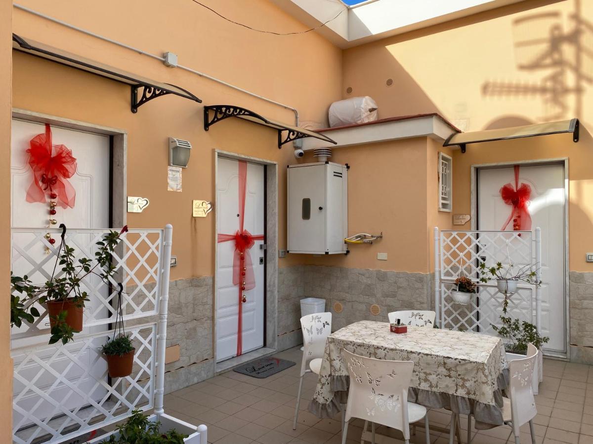 Love Inn Pompeya Exterior foto